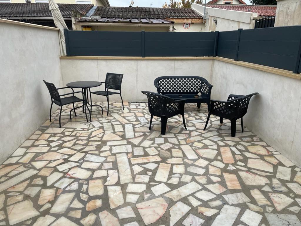 Residence Chene- 15 Mn De Paris Et 05 Mn D'Orly Aeroport Viry-Châtillon Exterior foto